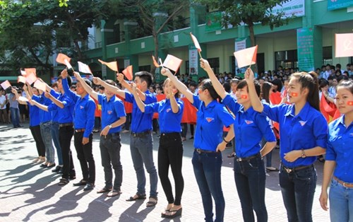 Đà Nẵng: Các trường đại học mít tinh phản đối Trung Quốc